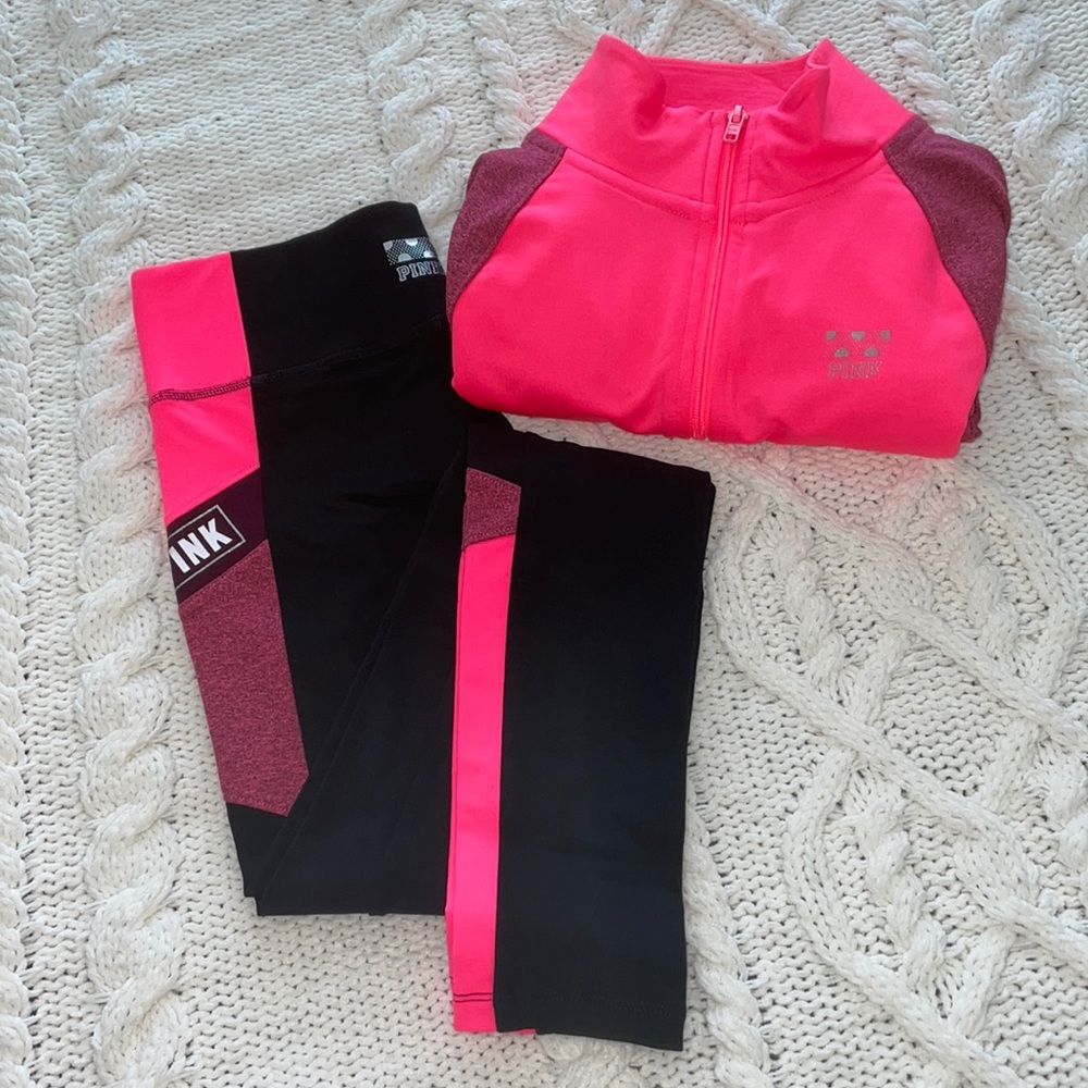 Sold ❣️ VS PINK Ultimate Legging & Half Zip